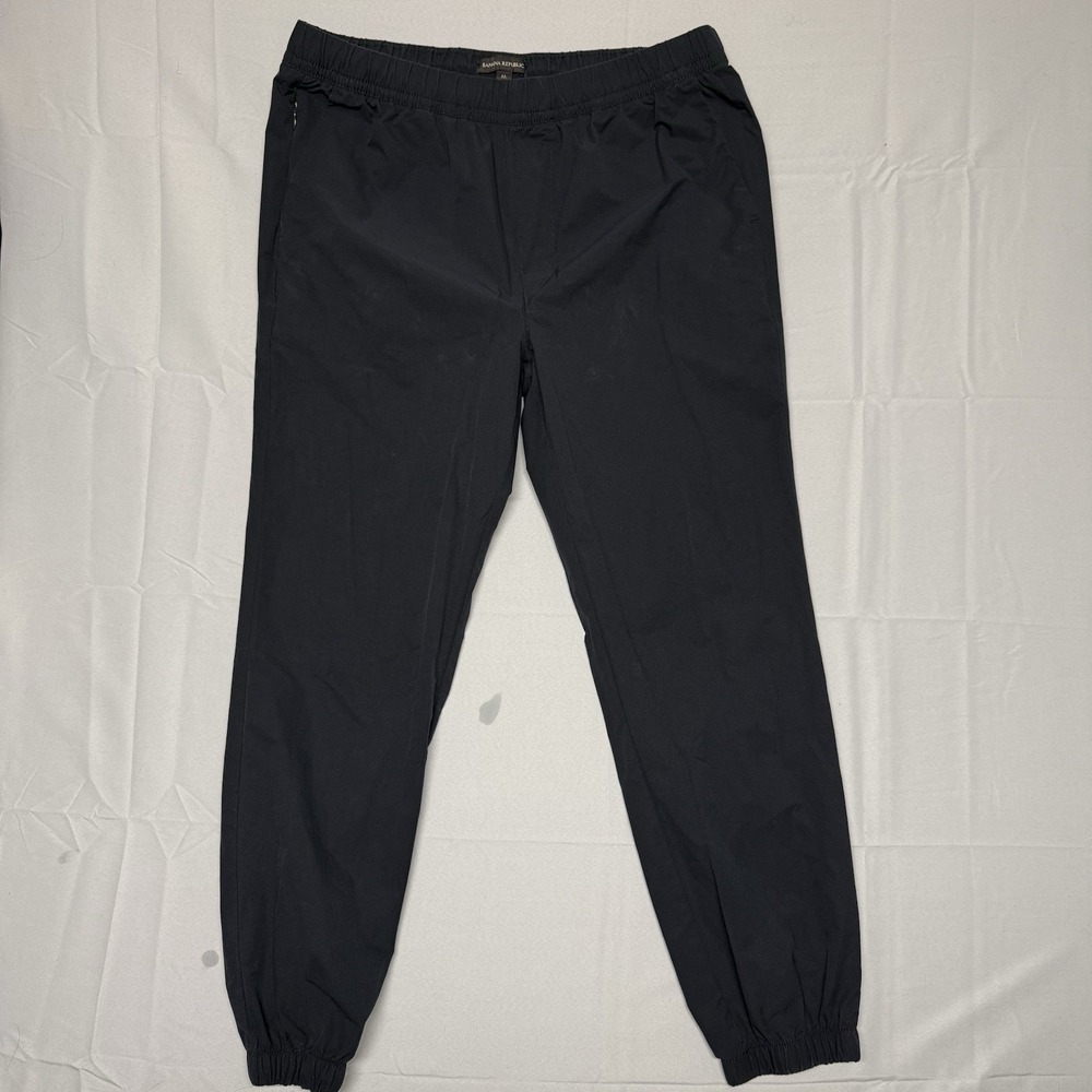 Banana Republic Nylon Joggers Drawstring Pockets Elastic‎ Lightweight Size M